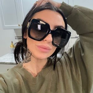 Gucci oversized sunnies - PRICE DROP